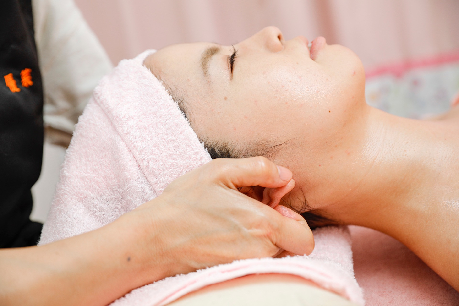 ヘッドマッサージ+遠赤外線ドーム 60分